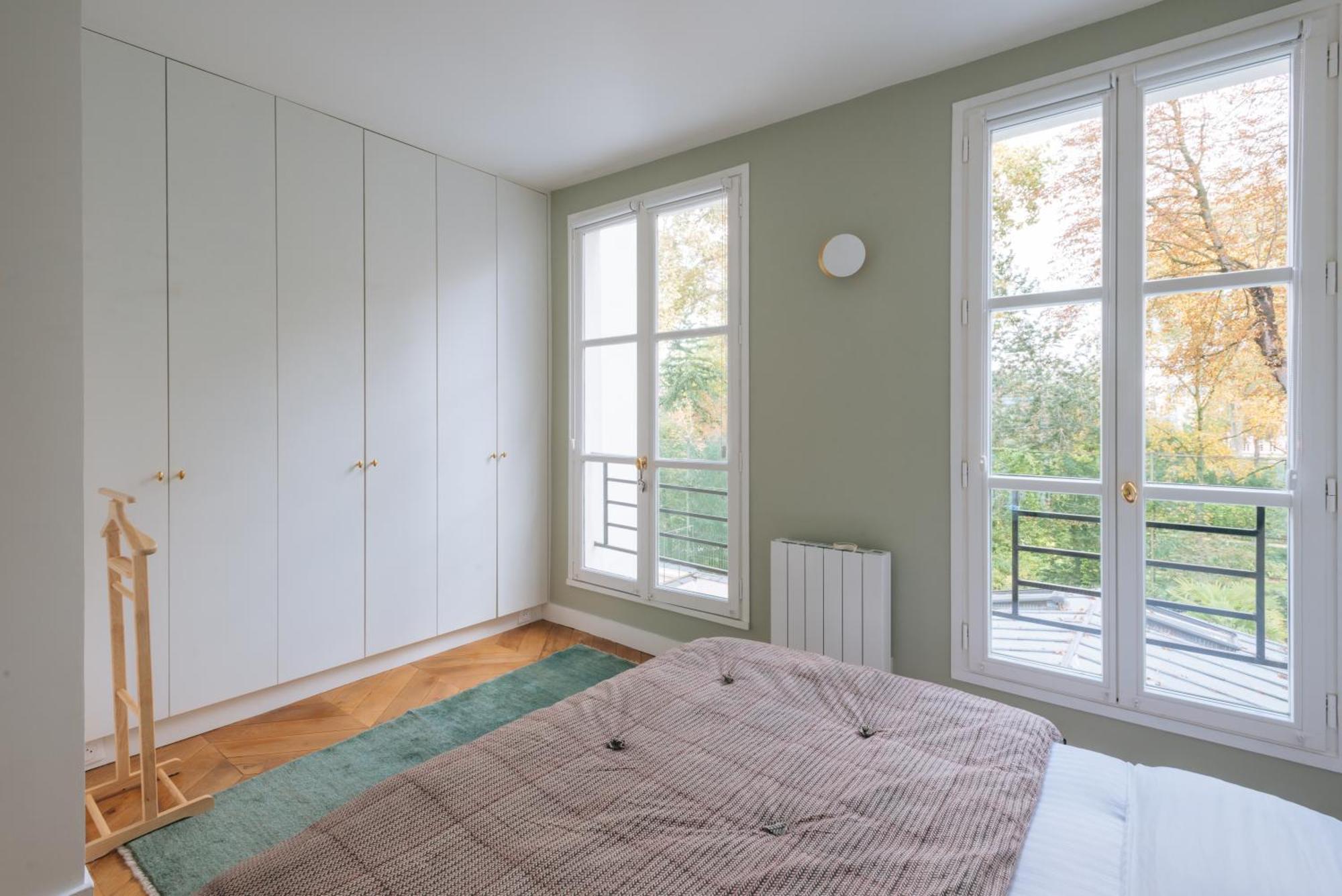Appartement Modern Rustic-style 7th Arrondissement! *