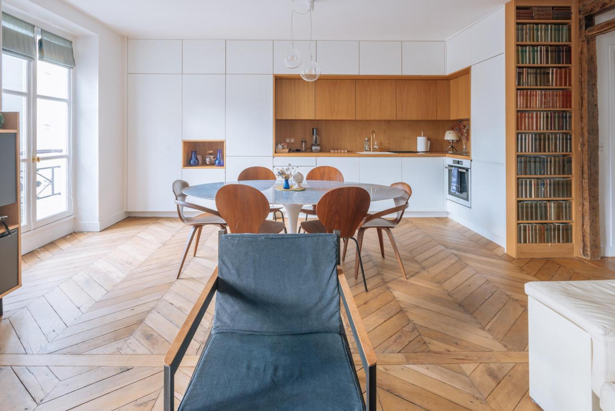 Modern Rustic-style 7th Arrondissement! * Parijs