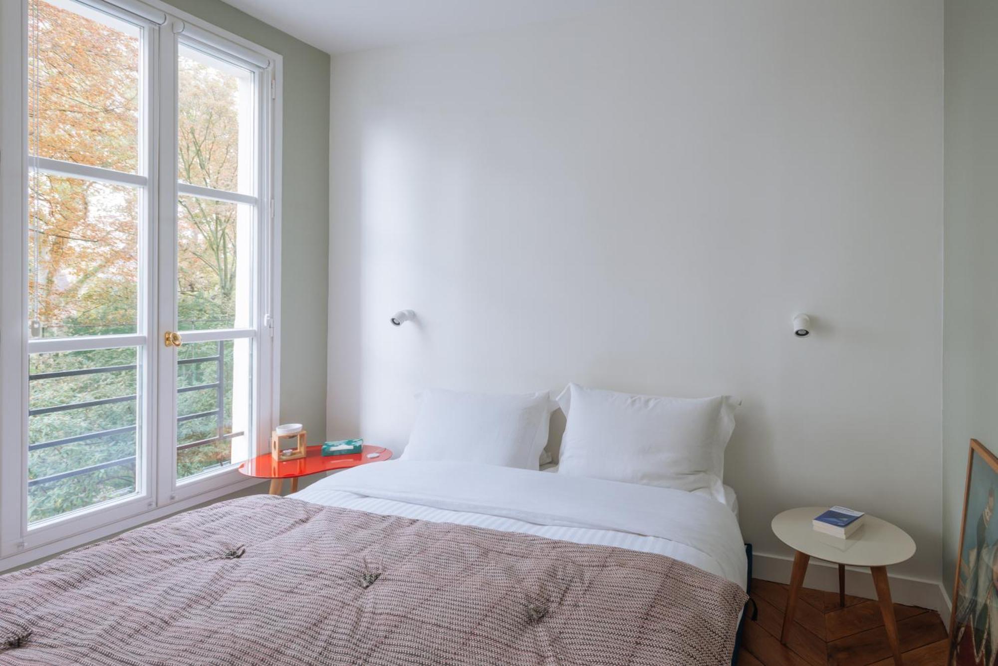 Appartement Modern Rustic-style 7th Arrondissement! *
